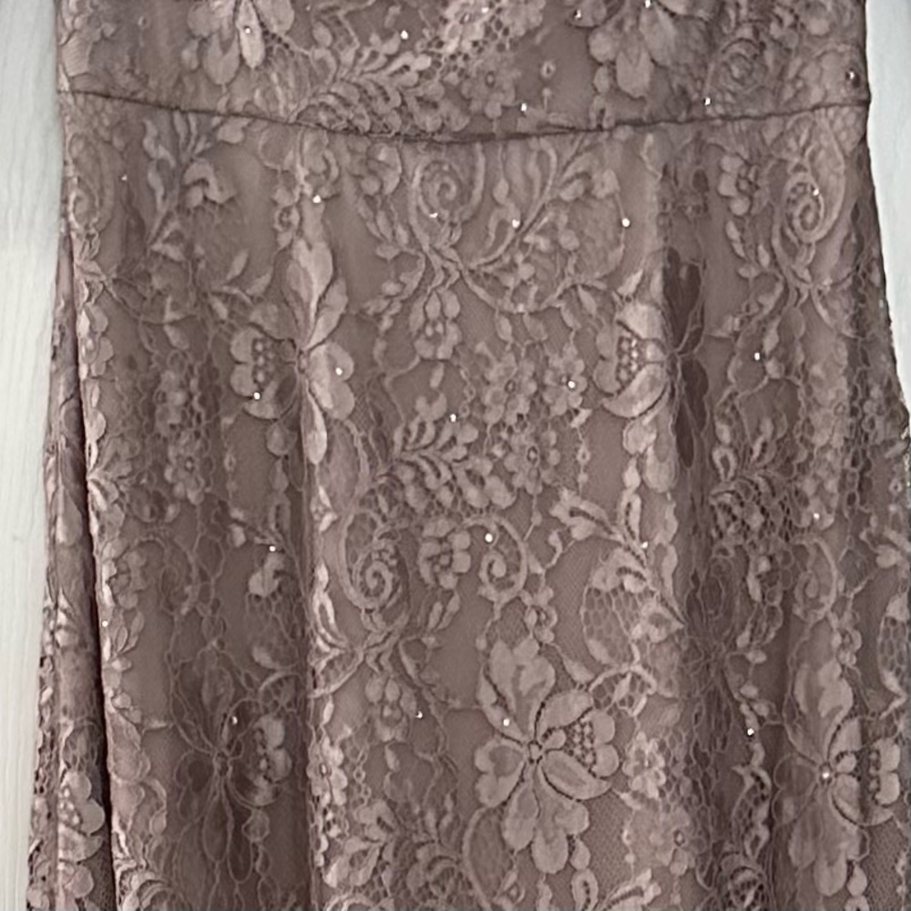 La Femme  Lace Quarter
Length Sleeve Bateau A-line
Dress size 6 Formal Gown - Picture 8 of 15